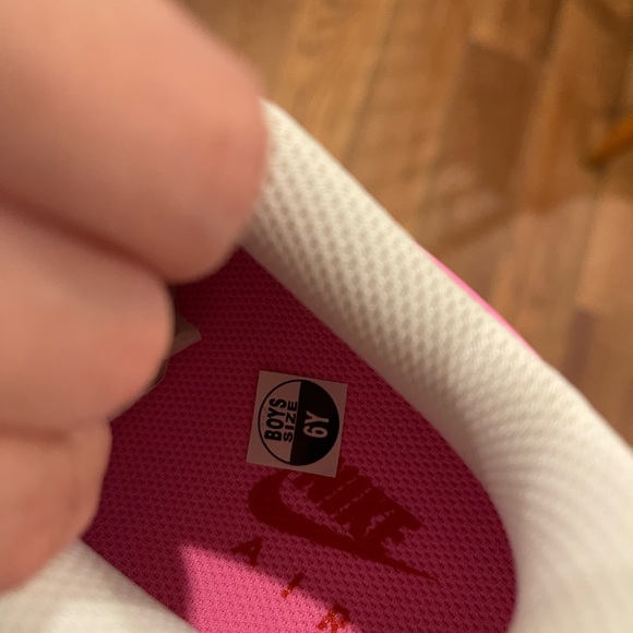 Nike Women's Red and Pink Sneakers BRAND NEW amazing for Valentine’s Day - Picture 11 of 11